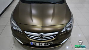 Opel CASCADA 007 Bond Gold