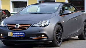 Opel CASCADA grau foliert